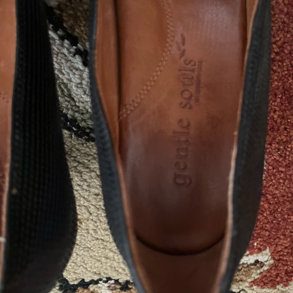 Very elegant and fancy shoes. - Picture 8 of 15